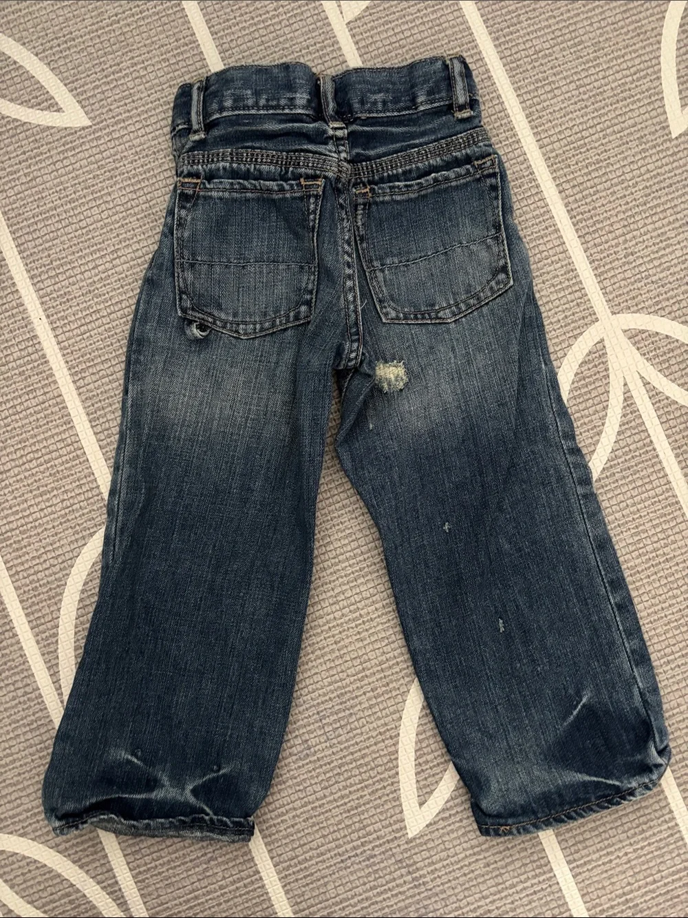 Bundle 4T boy jeans sweater warm winter lot Gap bear
